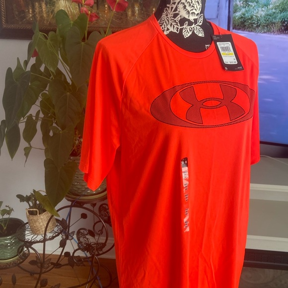 NWT Under Urmour - Picture 3 of 6